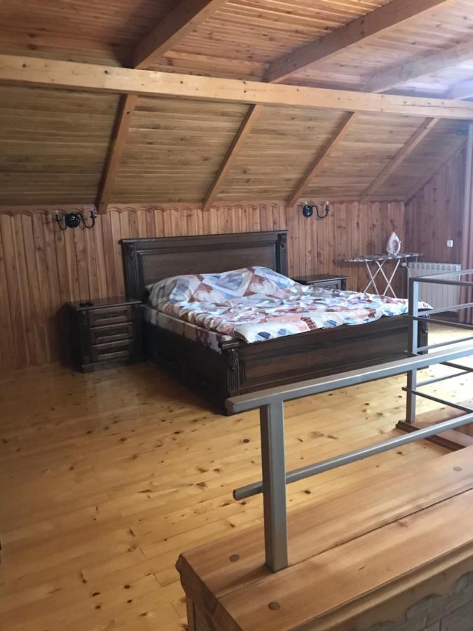 Vacation Home Yabluniv 외부 사진